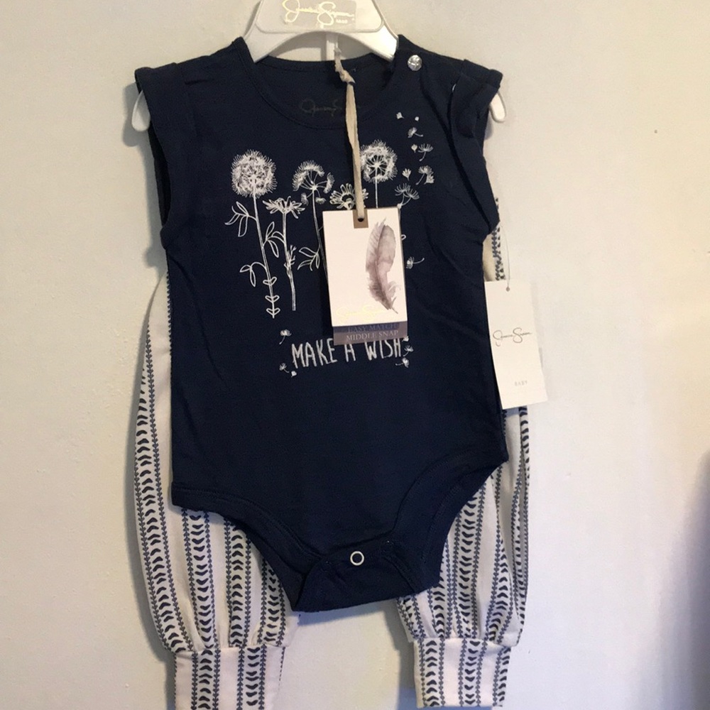 (SOLD) Brand New! Jessica Simpson 2 piece set